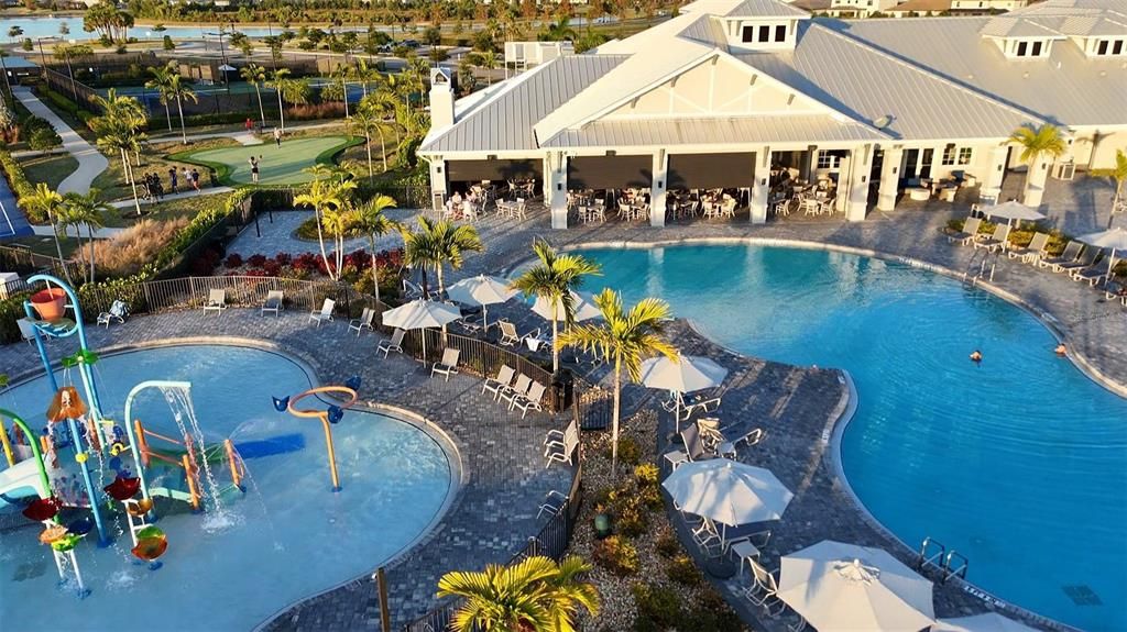 For Sale: $600,000 (3 beds, 3 baths, 2201 Square Feet)