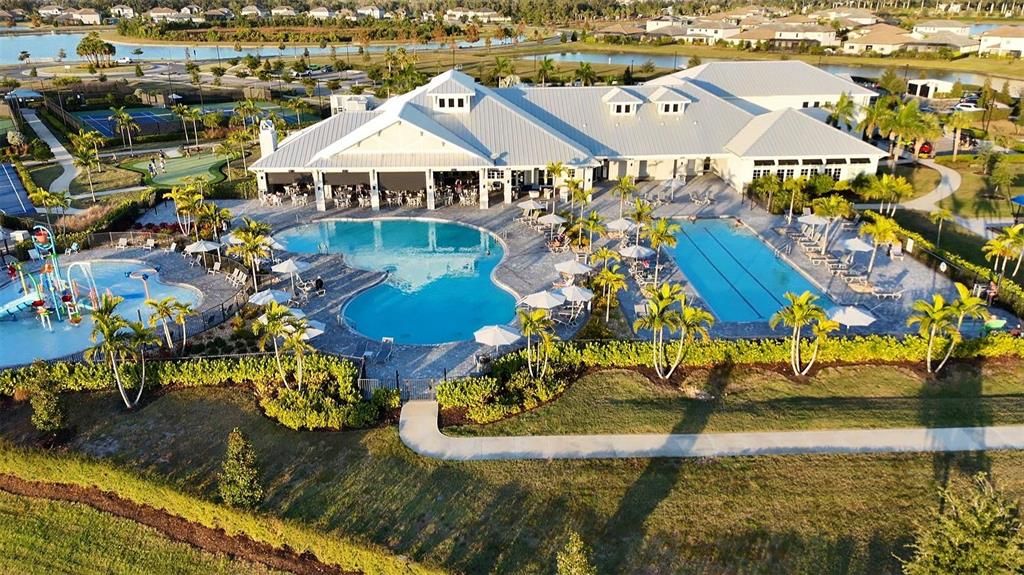 For Sale: $600,000 (3 beds, 3 baths, 2201 Square Feet)