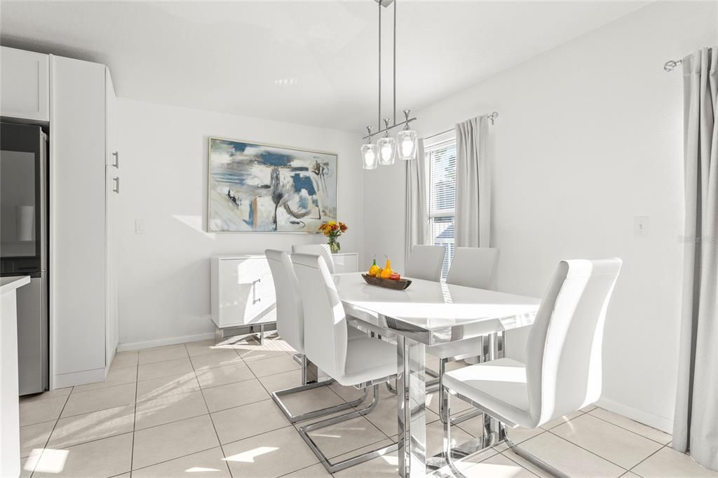 Activo con contrato: $469,900 (3 camas, 2 baños, 1453 Pies cuadrados)