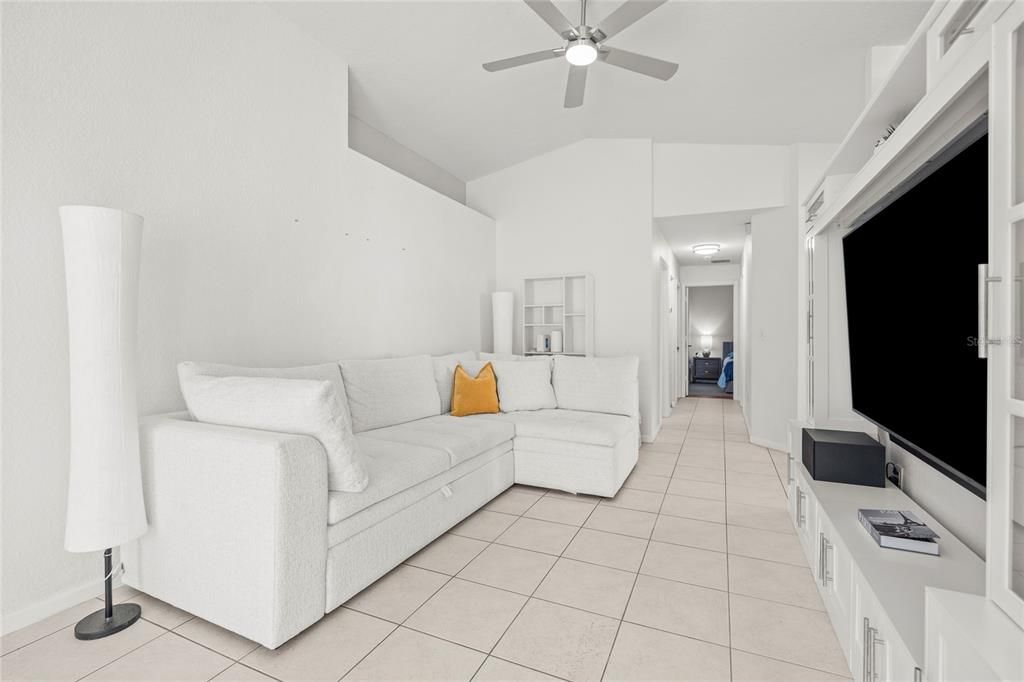 Activo con contrato: $469,900 (3 camas, 2 baños, 1453 Pies cuadrados)