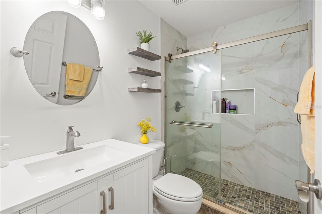 Activo con contrato: $469,900 (3 camas, 2 baños, 1453 Pies cuadrados)