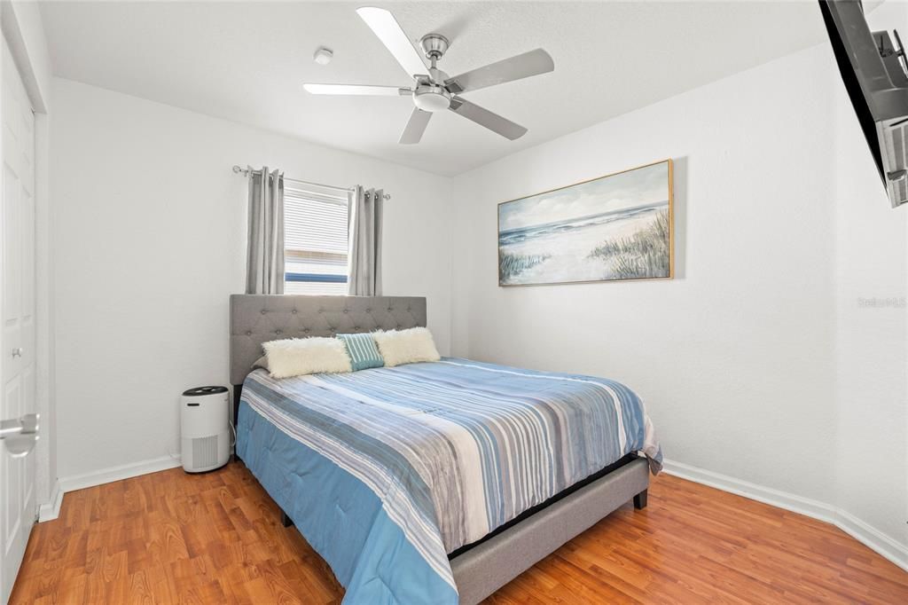 Activo con contrato: $469,900 (3 camas, 2 baños, 1453 Pies cuadrados)