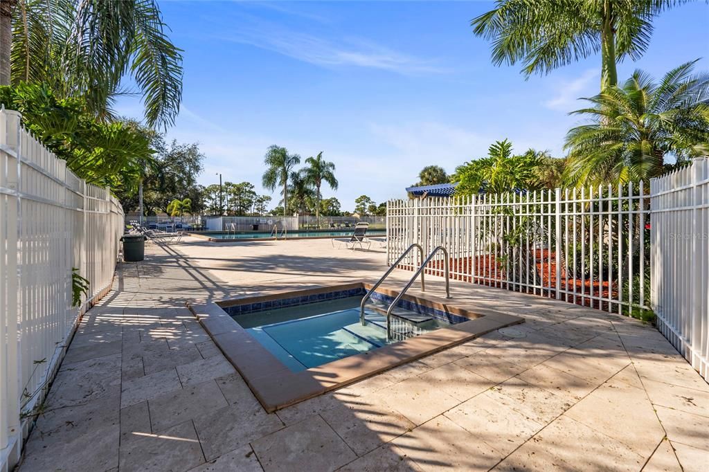 Activo con contrato: $469,900 (3 camas, 2 baños, 1453 Pies cuadrados)