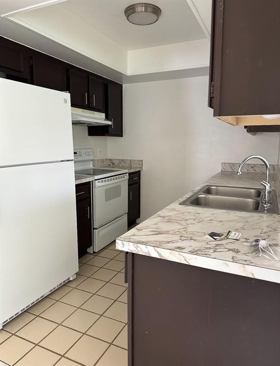 В аренду: $2,350 (3 спален, 2 ванн, 1140 Квадратных фут)