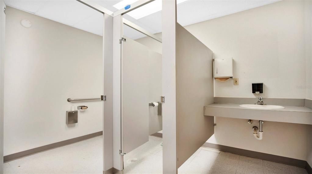 For Sale: $1,900,000 (0 beds, 0 baths, 4974 Square Feet)