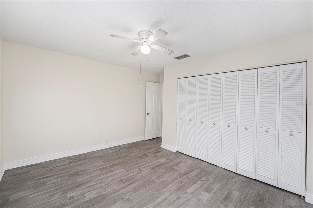 For Sale: $395,000 (3 beds, 2 baths, 1607 Square Feet)