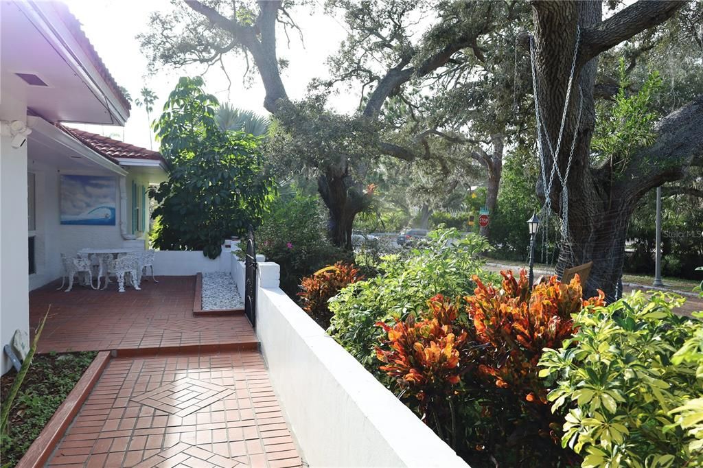 En Venta: $689,999 (3 camas, 2 baños, 1504 Pies cuadrados)