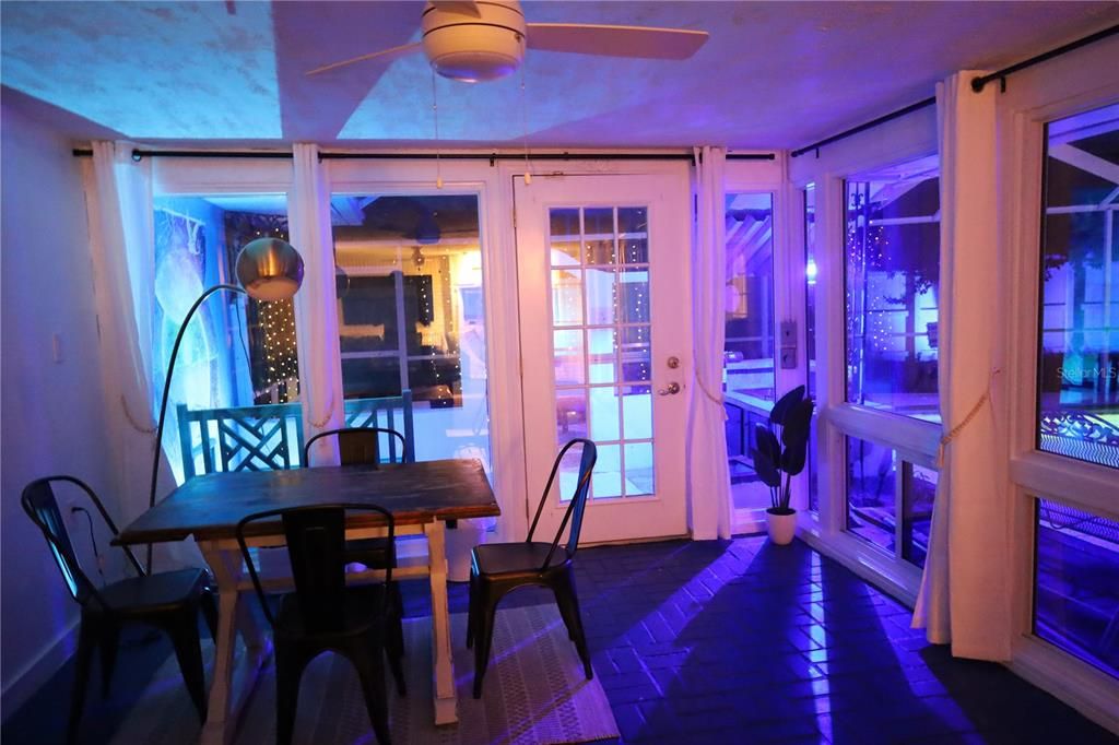 En Venta: $689,999 (3 camas, 2 baños, 1504 Pies cuadrados)