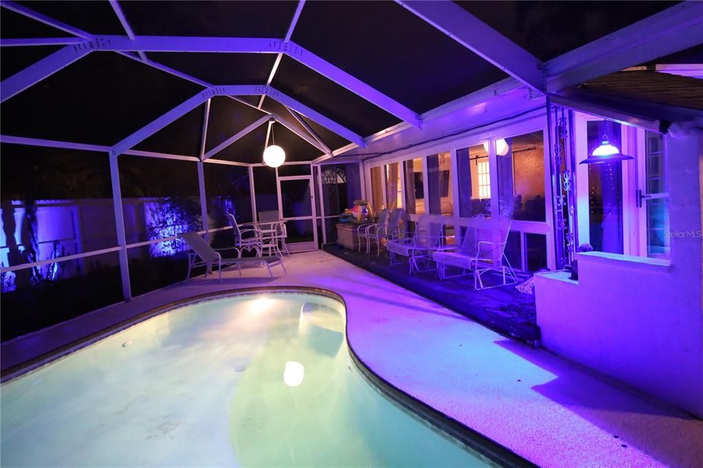 En Venta: $689,999 (3 camas, 2 baños, 1504 Pies cuadrados)