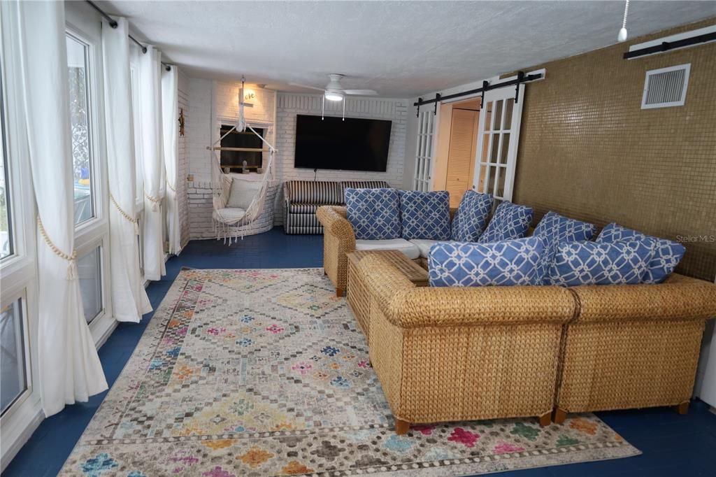 En Venta: $689,999 (3 camas, 2 baños, 1504 Pies cuadrados)