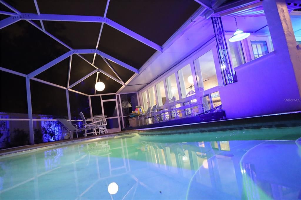 En Venta: $689,999 (3 camas, 2 baños, 1504 Pies cuadrados)