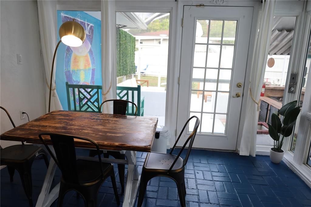 En Venta: $689,999 (3 camas, 2 baños, 1504 Pies cuadrados)