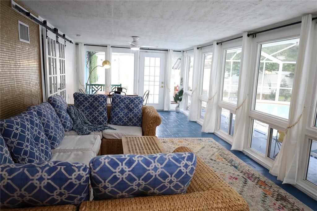 En Venta: $689,999 (3 camas, 2 baños, 1504 Pies cuadrados)