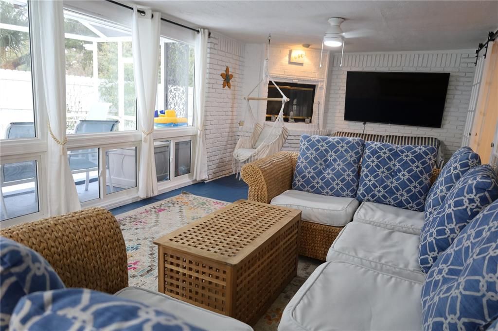 En Venta: $689,999 (3 camas, 2 baños, 1504 Pies cuadrados)