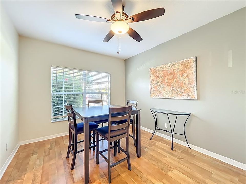 В аренду: $1,750 (2 спален, 2 ванн, 1335 Квадратных фут)