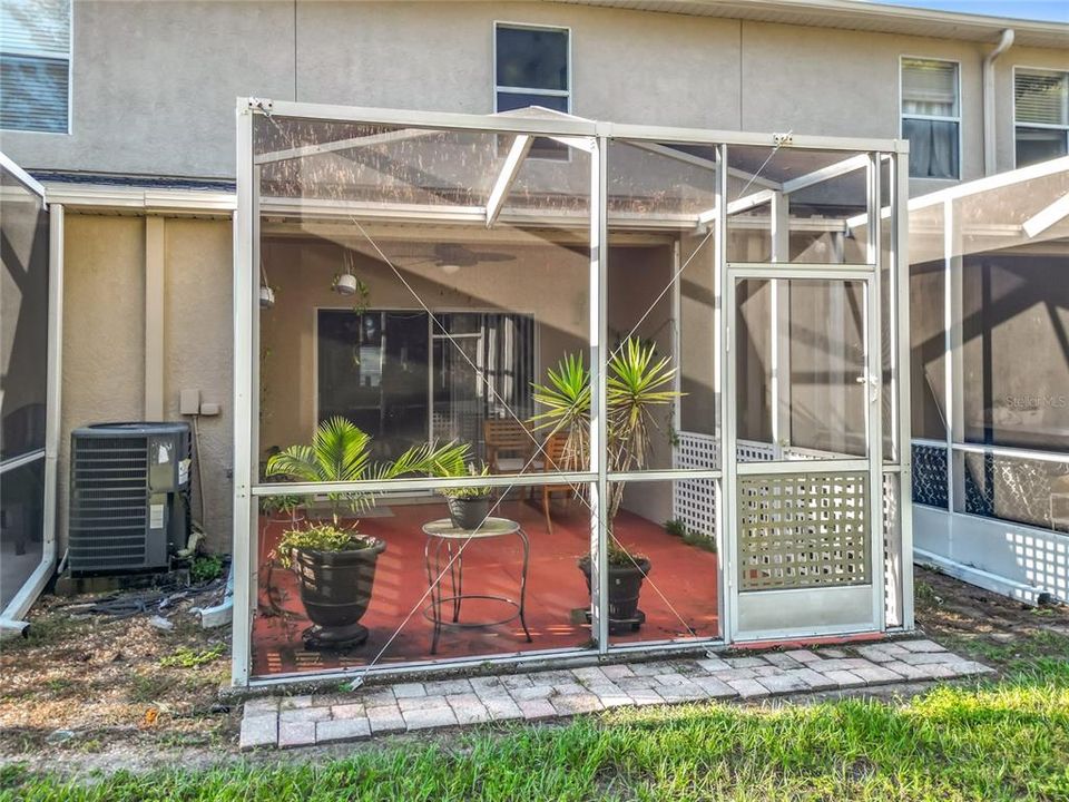 В аренду: $1,750 (2 спален, 2 ванн, 1335 Квадратных фут)