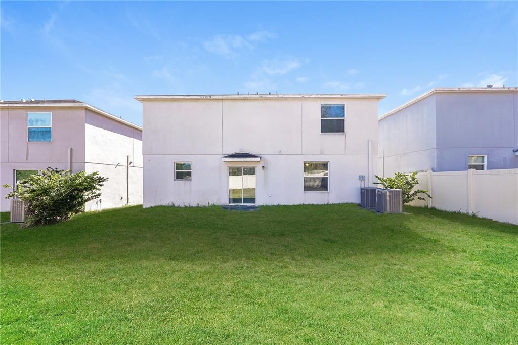 出租: $2,675 (4 贝兹, 2 浴室, 2562 平方英尺)