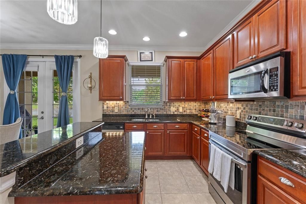 En Renta: $2,950 (3 camas, 2 baños, 2597 Pies cuadrados)