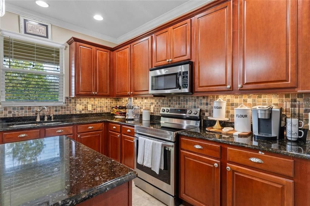 En Renta: $2,950 (3 camas, 2 baños, 2597 Pies cuadrados)