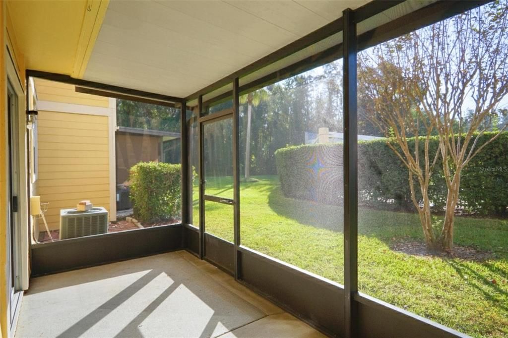 待售: $199,900 (2 贝兹, 1 浴室, 1072 平方英尺)