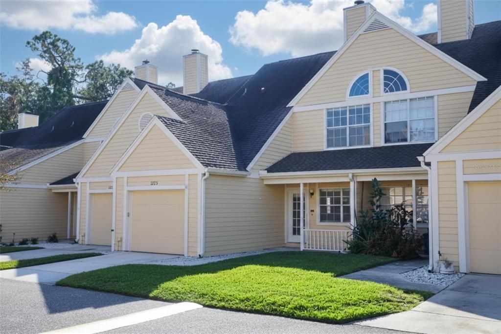 待售: $199,900 (2 贝兹, 1 浴室, 1072 平方英尺)