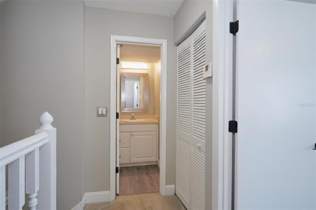 待售: $199,900 (2 贝兹, 1 浴室, 1072 平方英尺)