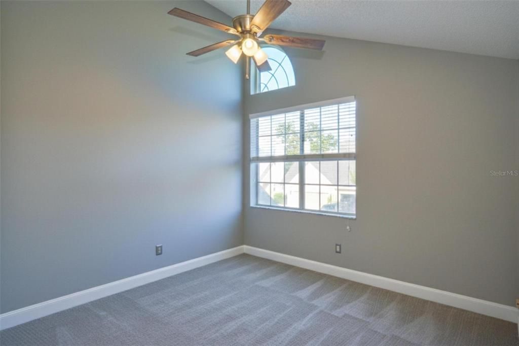 待售: $199,900 (2 贝兹, 1 浴室, 1072 平方英尺)