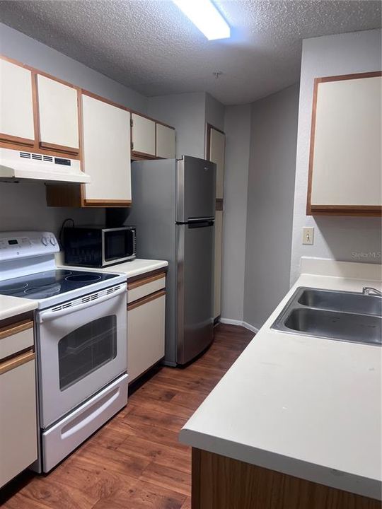 For Rent: $1,299 (2 beds, 2 baths, 1019 Square Feet)