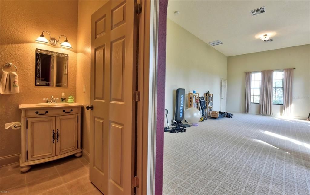 For Sale: $1,850,000 (6 beds, 4 baths, 12578 Square Feet)