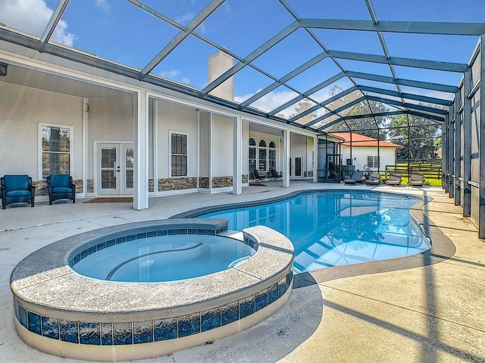 For Sale: $1,850,000 (6 beds, 4 baths, 12578 Square Feet)