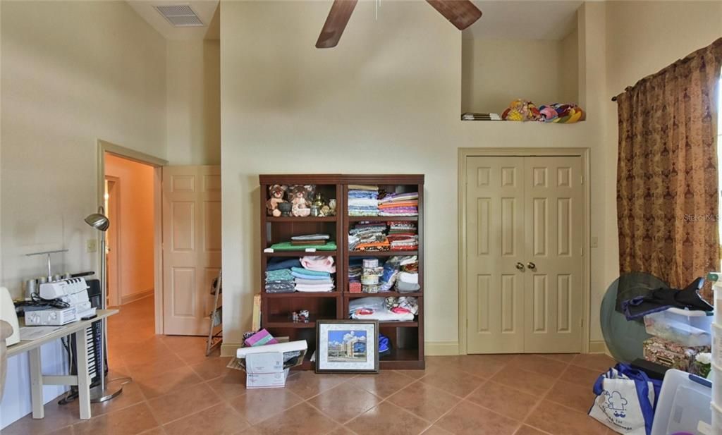 For Sale: $1,850,000 (6 beds, 4 baths, 12578 Square Feet)