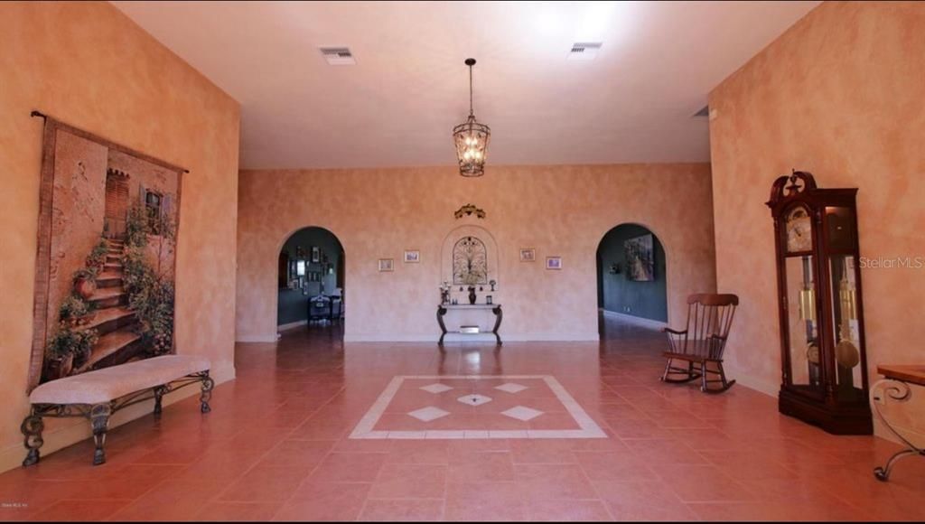 For Sale: $1,850,000 (6 beds, 4 baths, 12578 Square Feet)