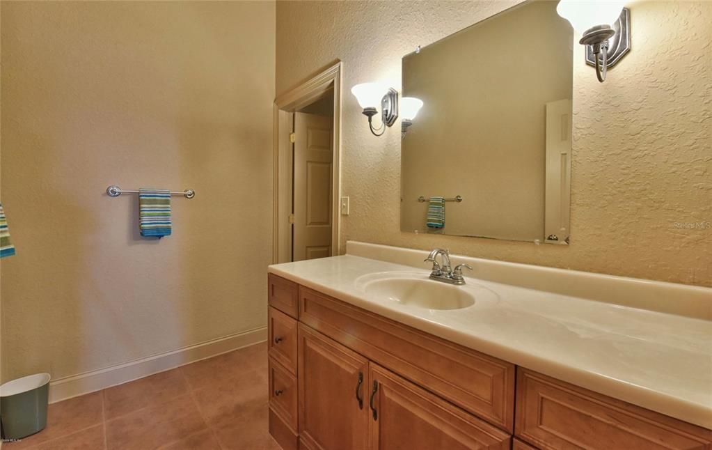 For Sale: $1,850,000 (6 beds, 4 baths, 12578 Square Feet)