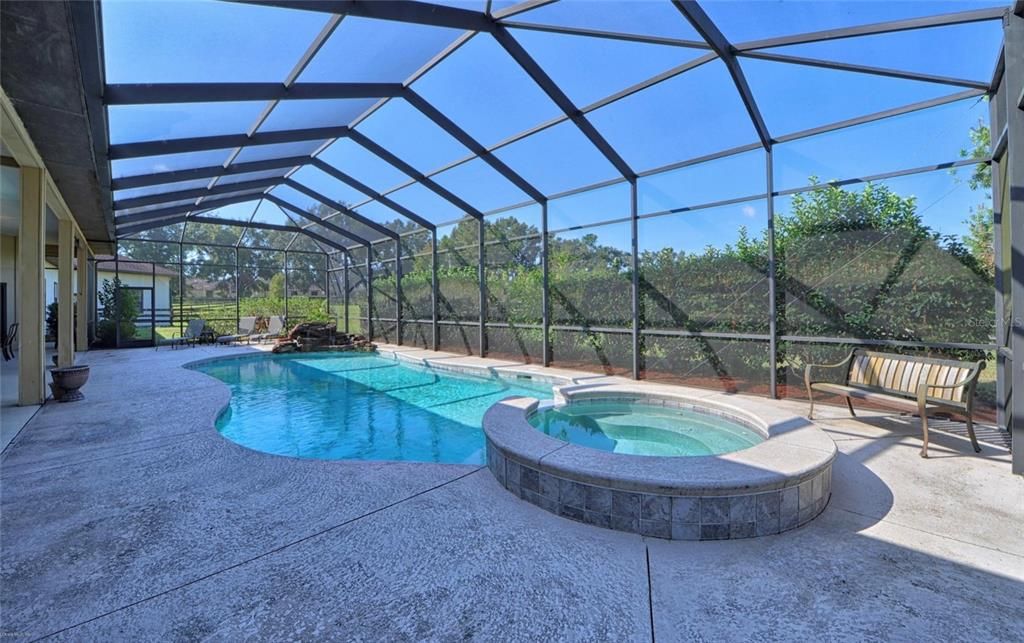 For Sale: $1,850,000 (6 beds, 4 baths, 12578 Square Feet)