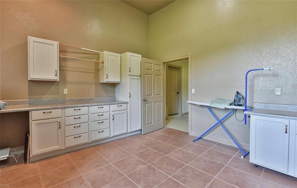 For Sale: $1,850,000 (6 beds, 4 baths, 12578 Square Feet)