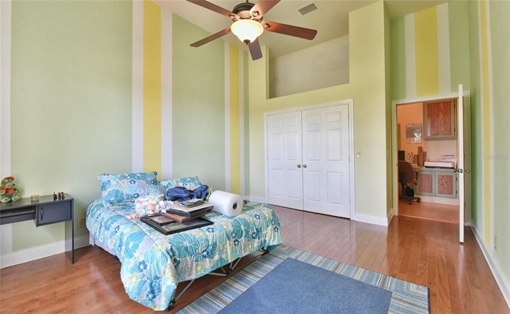 For Sale: $1,850,000 (6 beds, 4 baths, 12578 Square Feet)