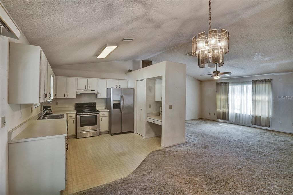 На продажу: $199,900 (3 спален, 2 ванн, 1240 Квадратных фут)