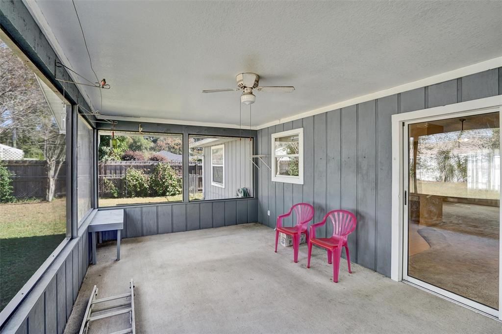 На продажу: $199,900 (3 спален, 2 ванн, 1240 Квадратных фут)