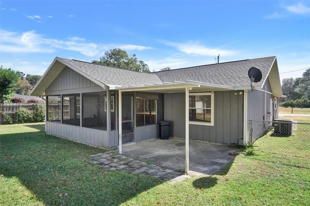 На продажу: $199,900 (3 спален, 2 ванн, 1240 Квадратных фут)