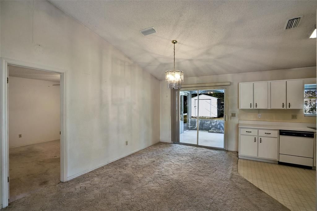 На продажу: $199,900 (3 спален, 2 ванн, 1240 Квадратных фут)