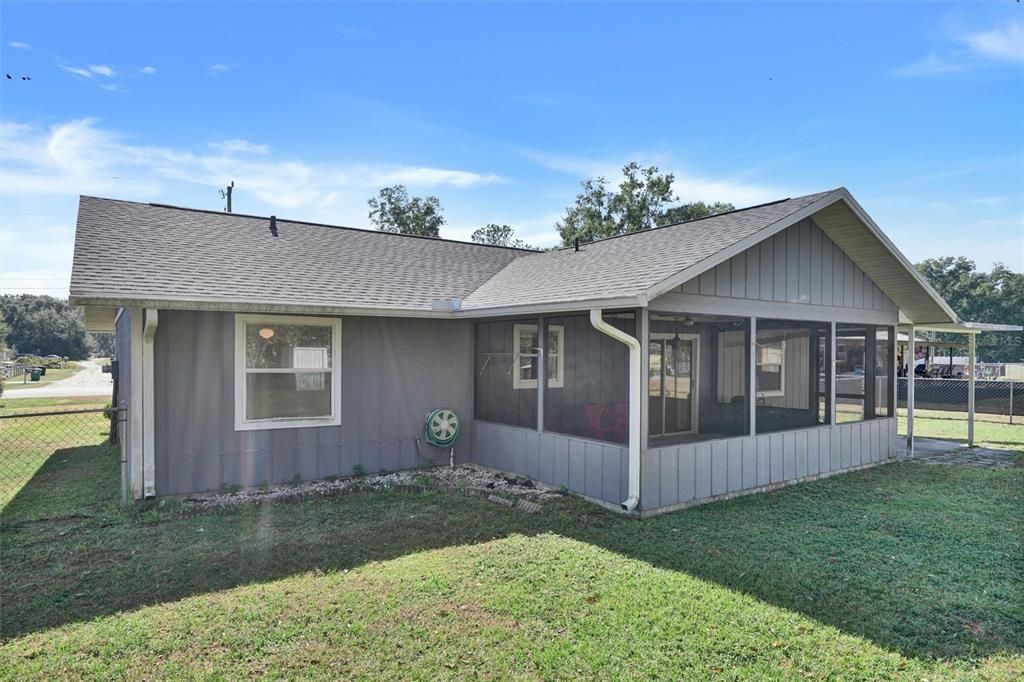 На продажу: $199,900 (3 спален, 2 ванн, 1240 Квадратных фут)