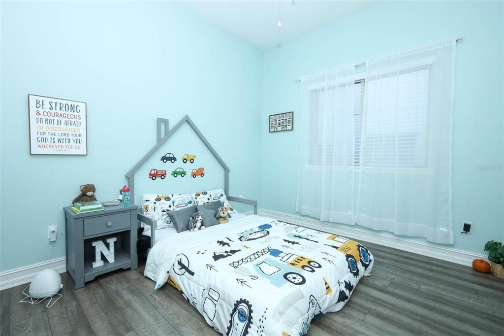 For Sale: $525,000 (3 beds, 2 baths, 2060 Square Feet)