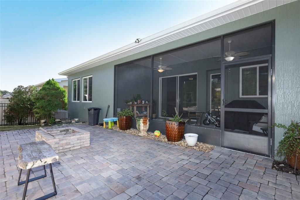 For Sale: $525,000 (3 beds, 2 baths, 2060 Square Feet)