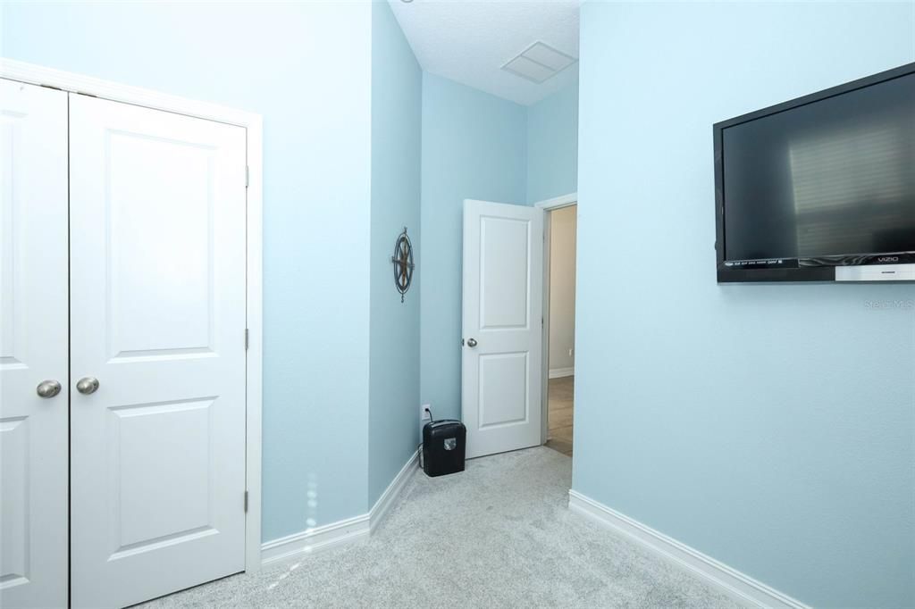 For Sale: $525,000 (3 beds, 2 baths, 2060 Square Feet)