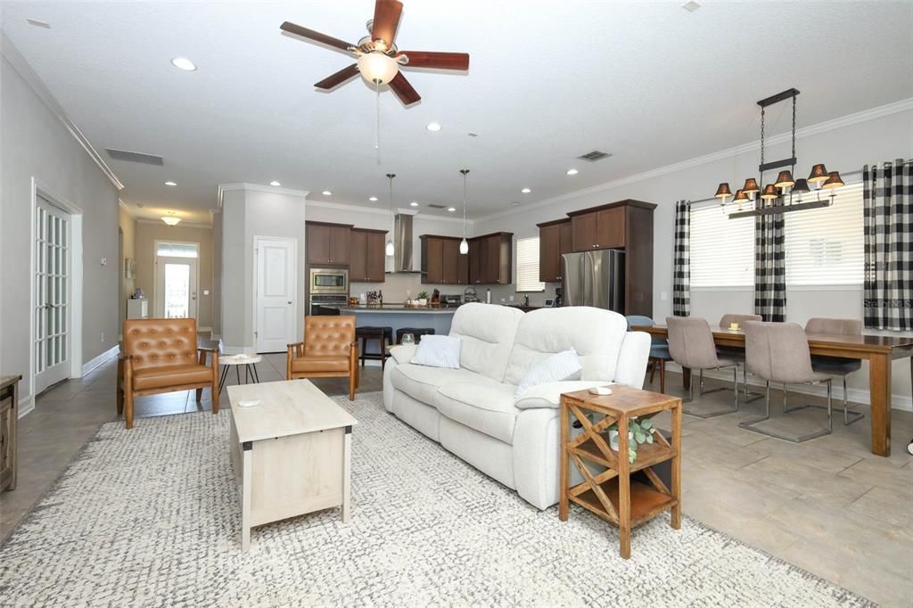 For Sale: $525,000 (3 beds, 2 baths, 2060 Square Feet)