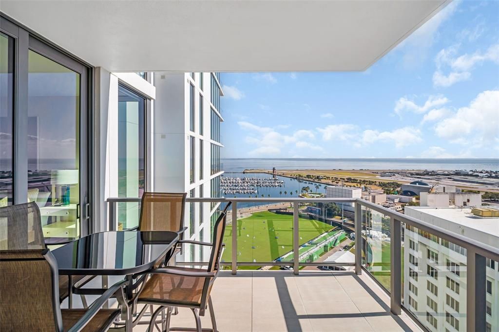 For Sale: $2,195,000 (2 beds, 3 baths, 2172 Square Feet)