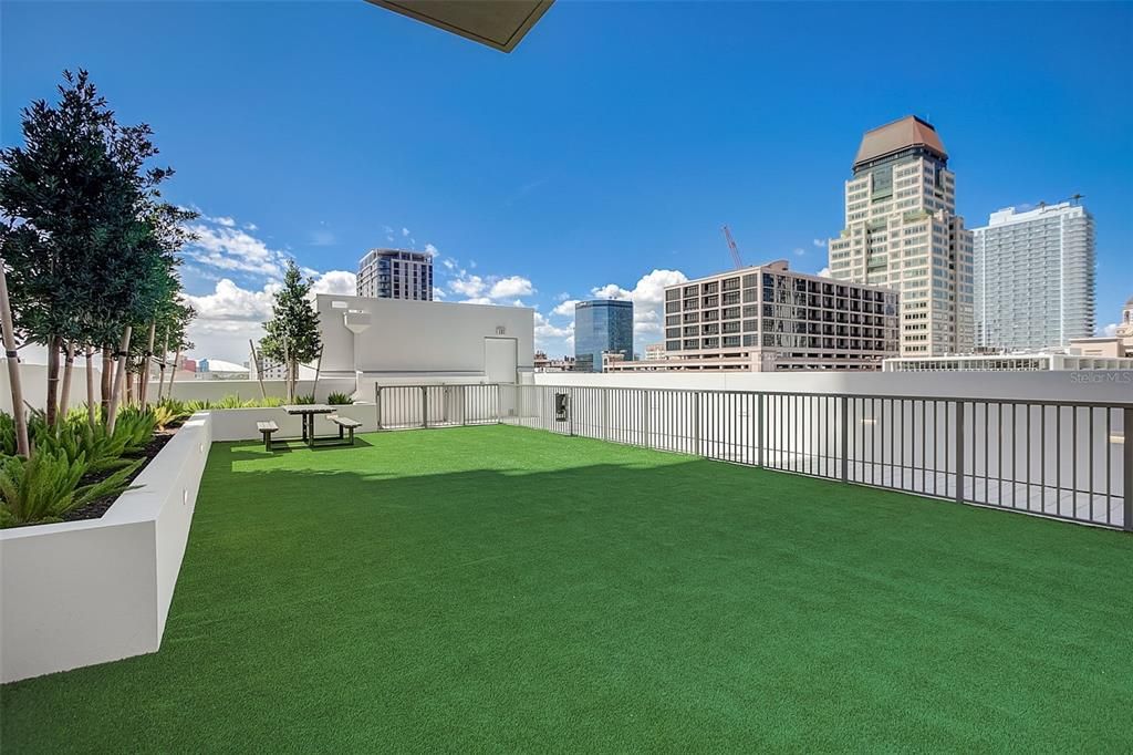 For Sale: $2,195,000 (2 beds, 3 baths, 2172 Square Feet)