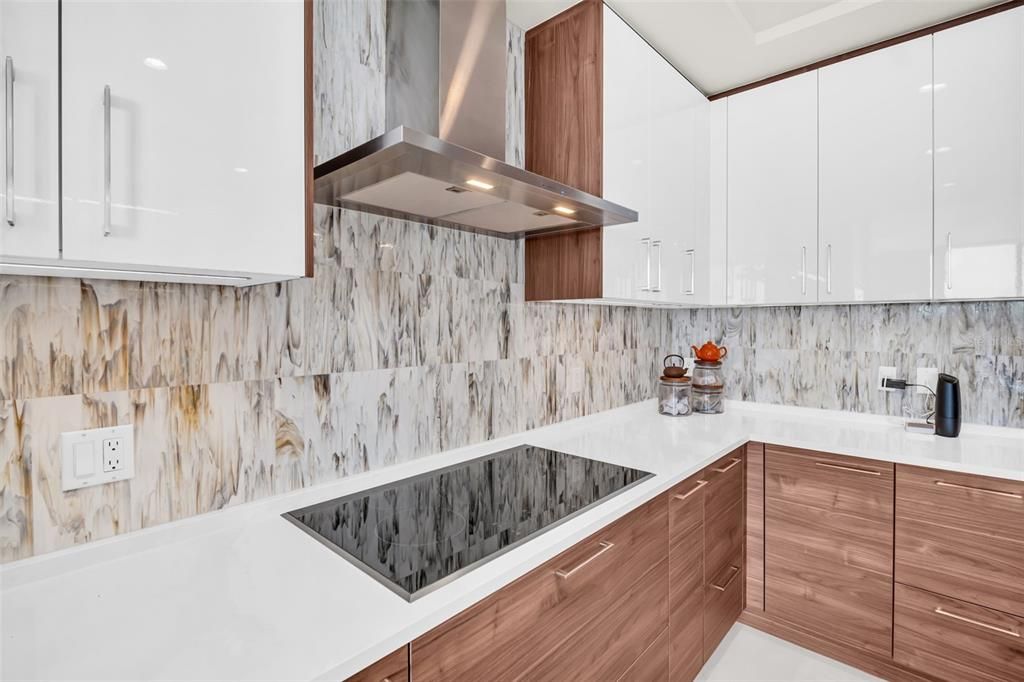 For Sale: $2,195,000 (2 beds, 3 baths, 2172 Square Feet)