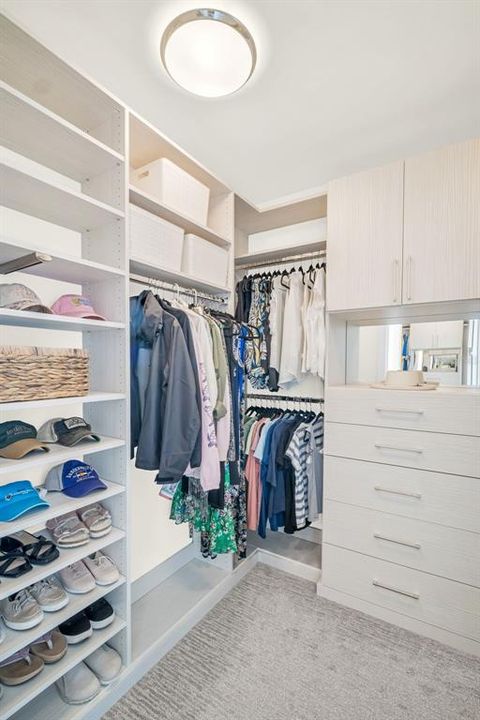 For Sale: $2,195,000 (2 beds, 3 baths, 2172 Square Feet)