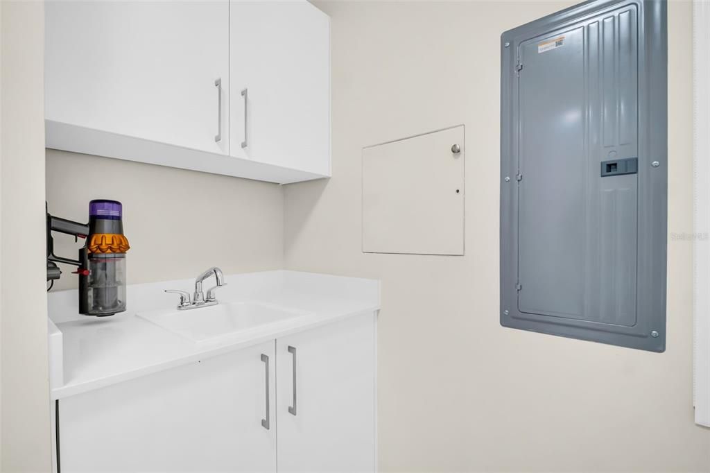 For Sale: $2,195,000 (2 beds, 3 baths, 2172 Square Feet)